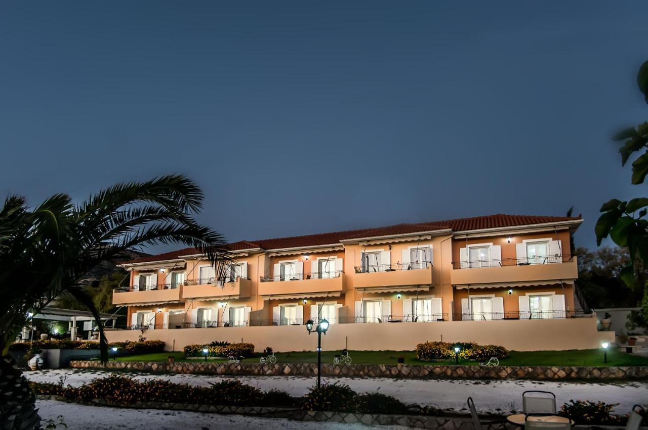 Aristotelis Apartments Razáta Exterior photo